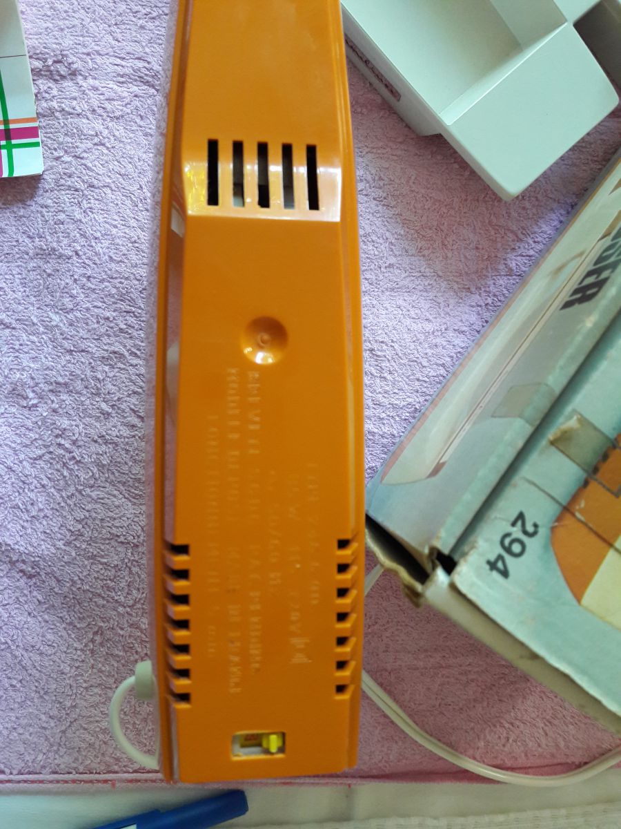 Couteau Electrique Moulinex orange beige années 70