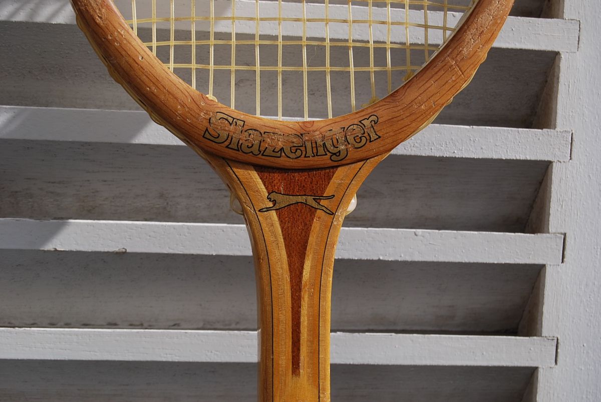 Raquette de tennis vintage SLAZENGER en bois cordage en boyau