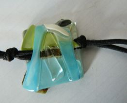 Bracelet fabrication artisanale pierre en verre