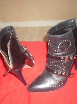 CHAUSSURES
