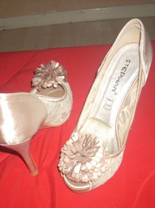 CHAUSSURES