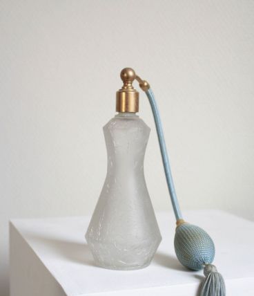 flacon de parfum en verre craquelé avec vaporisateur