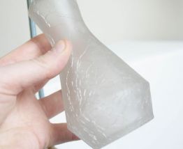 flacon de parfum en verre craquelé avec vaporisateur