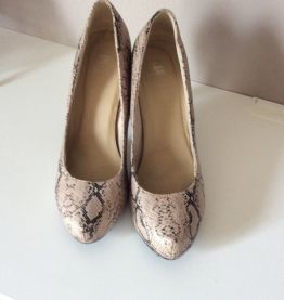 Chaussures escarpins Grise style python  