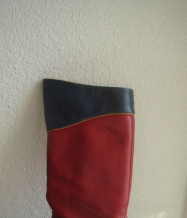BOTTES cuir bleues et rouges