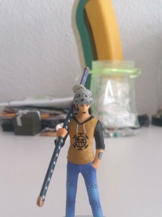 Figurine One piece Trafalgar pas cher