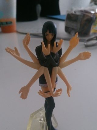 Figurine One piece Nico Robin pas cher