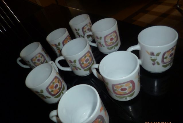 lot 9 tasses Mobil vintage