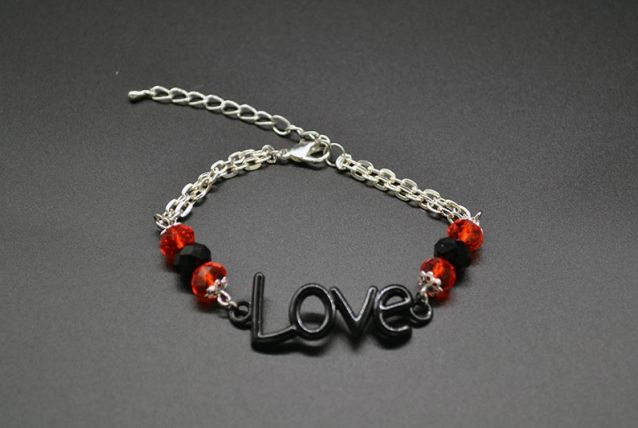 BRACELET LOVE ET PERLES CRISTAL