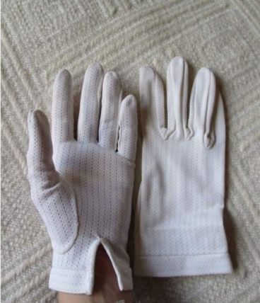 Jolis gants blancs ajourés 7 71/2
