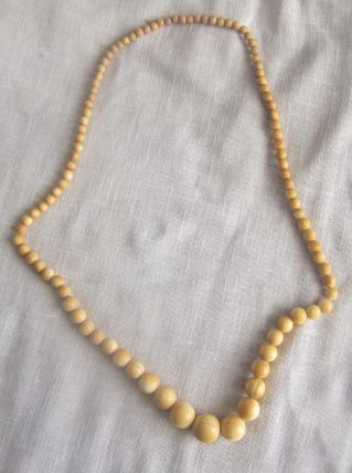collier vintage ivoire 