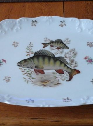 Plat a poisson en porcelaine