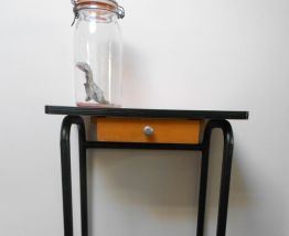table design vintage des années 60