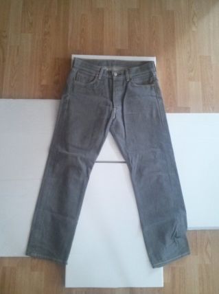 Jean Levis 501 Gris (W31/L30) acheté aux Etats-Unis (Los Angeles)