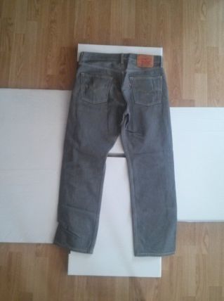Jean Levis 501 Gris (W31/L30) acheté aux Etats-Unis (Los Angeles)