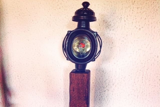 lampe à poser industrielle