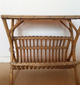 Table porte-revues vintage en rotin