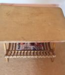 Table porte-revues vintage en rotin