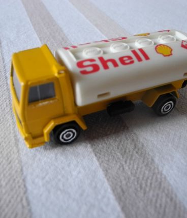 Camion citerne Ford "Majorette"  1/100ème SHELL