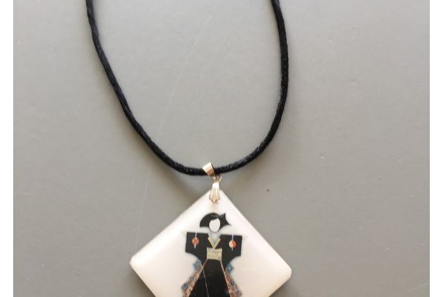 Collier contemporain kimono