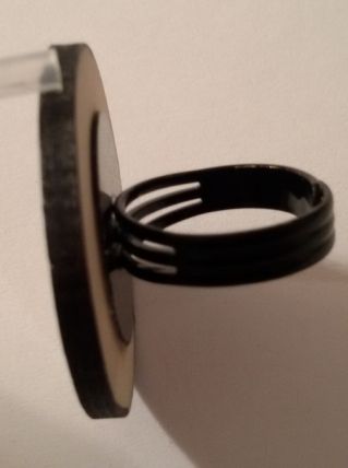 Bague moderne violet et orange