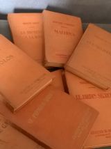 Collection de 13 livres anciens dans un style érotique de 1930