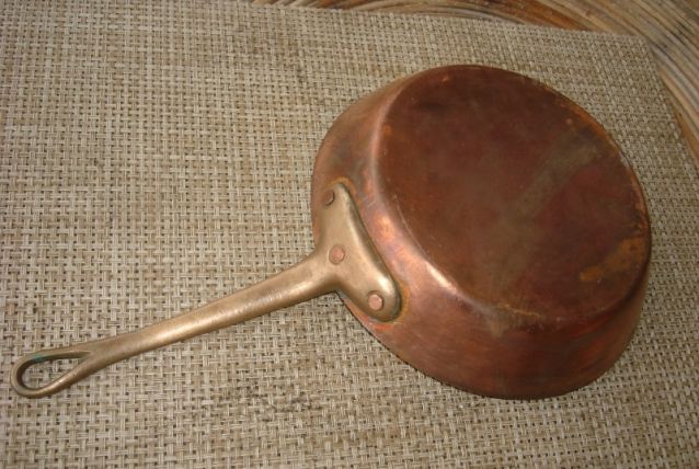 Cuivre ancien sautoir evasé