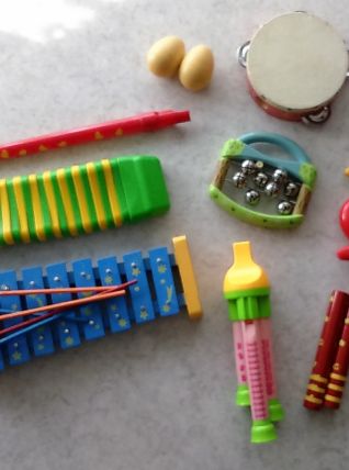 Instruments de musique et livres