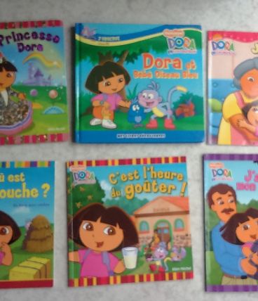 Lot de livres Dora l'exploratrice