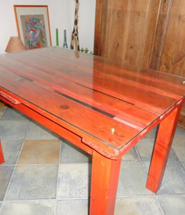 tables artisanales lasurées 