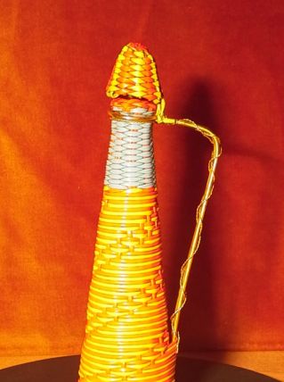 Bouteille vintage 60 en Scoubidou 3