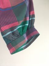 Robe à carreaux avec col fraise 