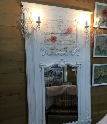 Trumeau style shabby