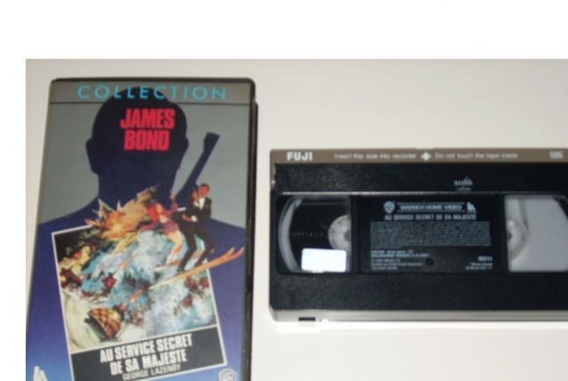 CASSETTE VHS JAMES BOND au service secret de sa majesté