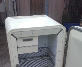 ancien frigo années 50-60