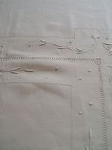 Nappe brodée ancienne