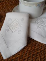 Serviettes brodées Hardanger