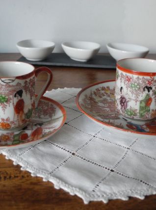 Tasses à café anciennes et Soucoupes Porcelaine fine du Japon