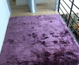 Très beau tapis violet