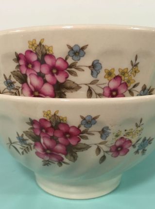 2 bols à déjeuner fleuris