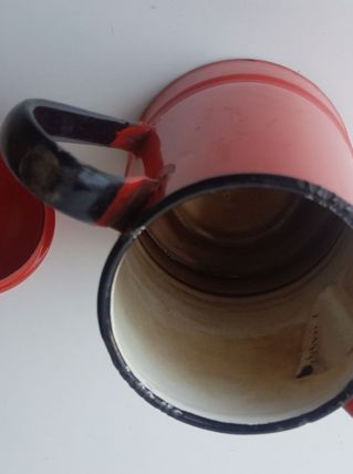 Cafetière émaillée rouge