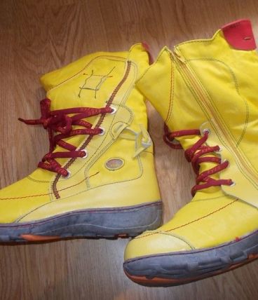 bottes jaune