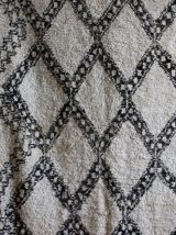 Grand tapis Beni ouarain vintage tissé main au Maroc 