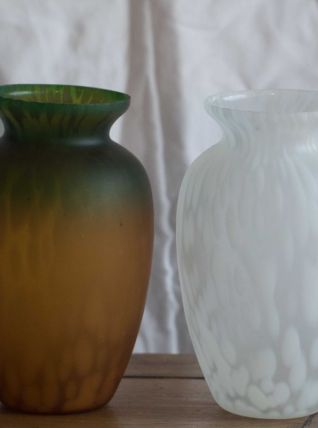 Paire de 2 petits vases en pate de verre