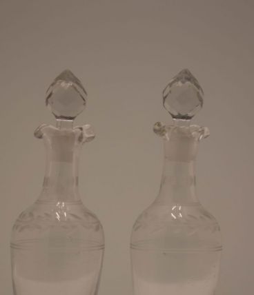 Paire de carafons huile et vinaigre taillé