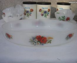 Grand plat à four ovale Arcopal vintage 70 Décor Coquelicots