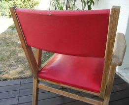 chaise rouge skaï 