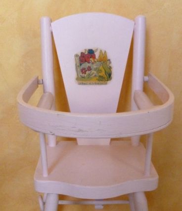 chaise de poupée