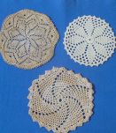 lot de 5 napperons ronds  anciens
