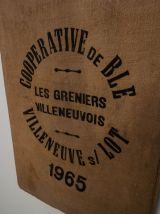 Sac en toile de jute 1965, monté sur cadre.